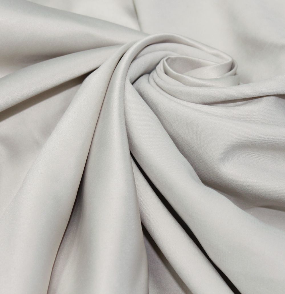 картинка Штора Amore Mio RR 3872-05 2,0*2,7*1 молочный 