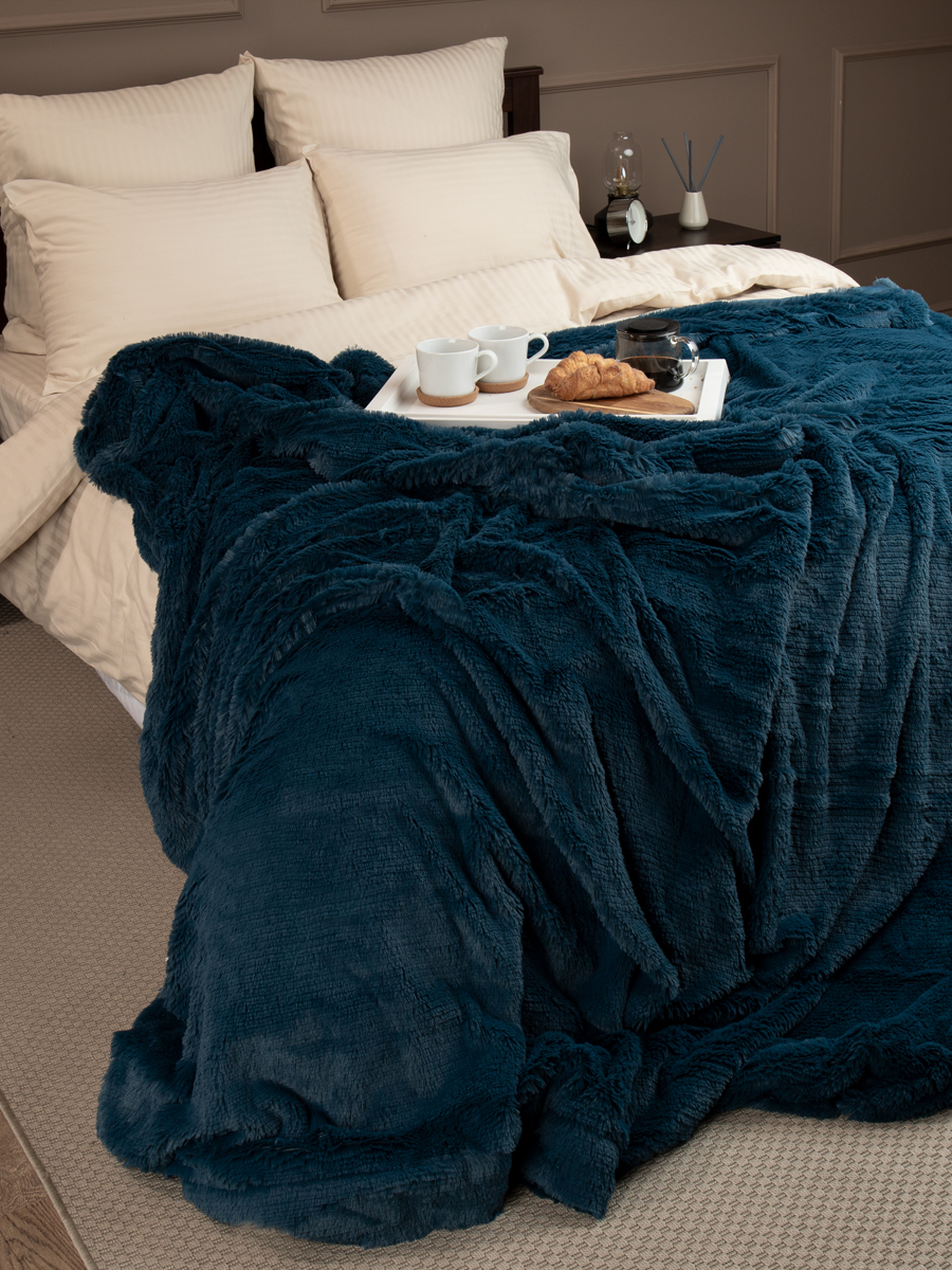 картинка Плед Buenas Noches искусст мех TF F072BL5 2224 ДВ 19-4126 