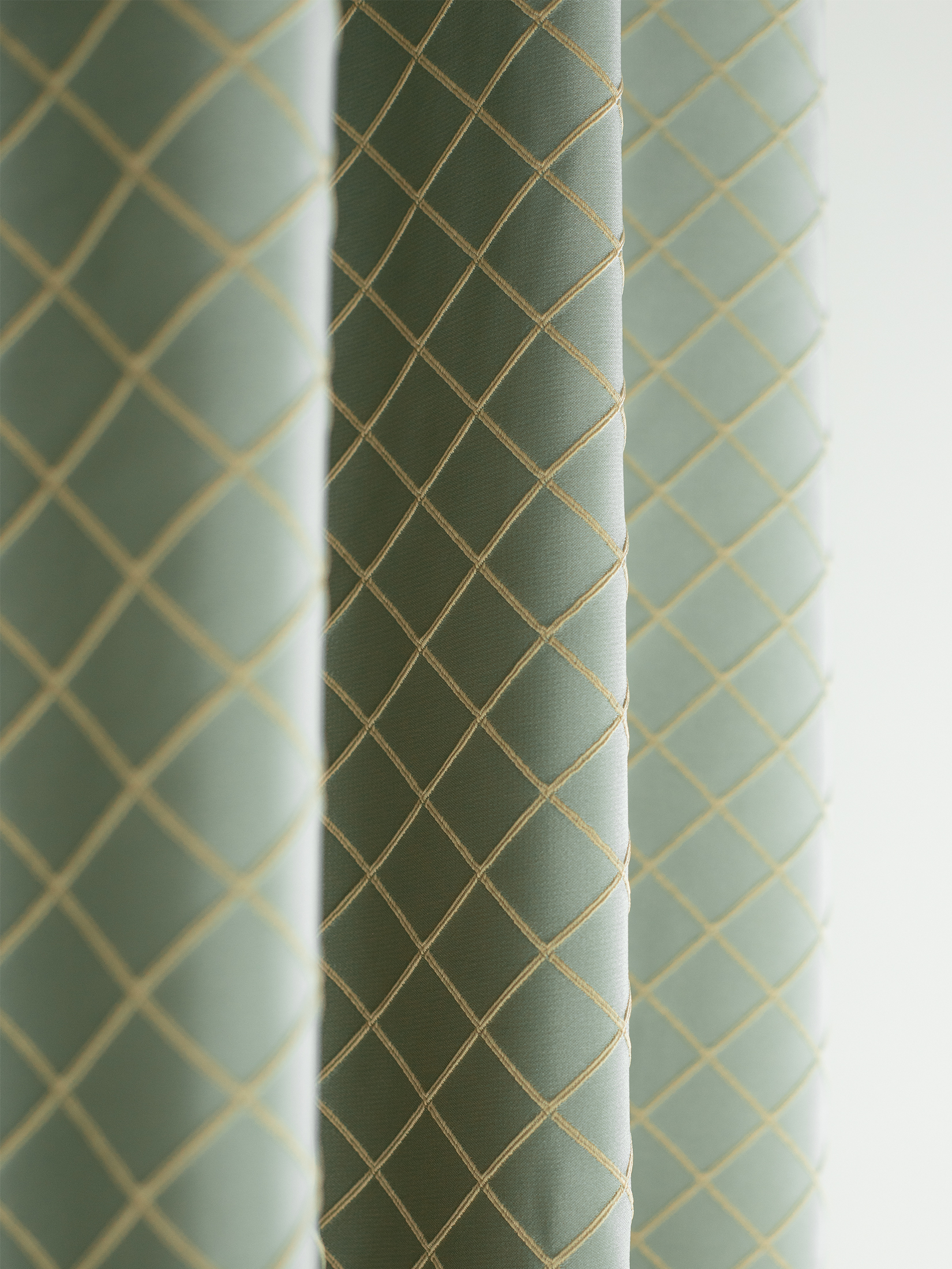 картинка Штора Amore Mio RR PL 80952-05 2,0*2,7*1 зелен/золот 