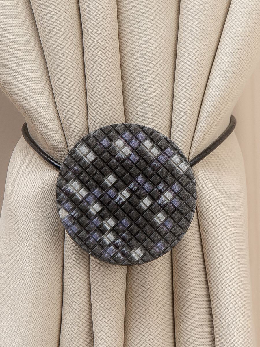 картинка Магнит Ajur MI M21- black with silver 